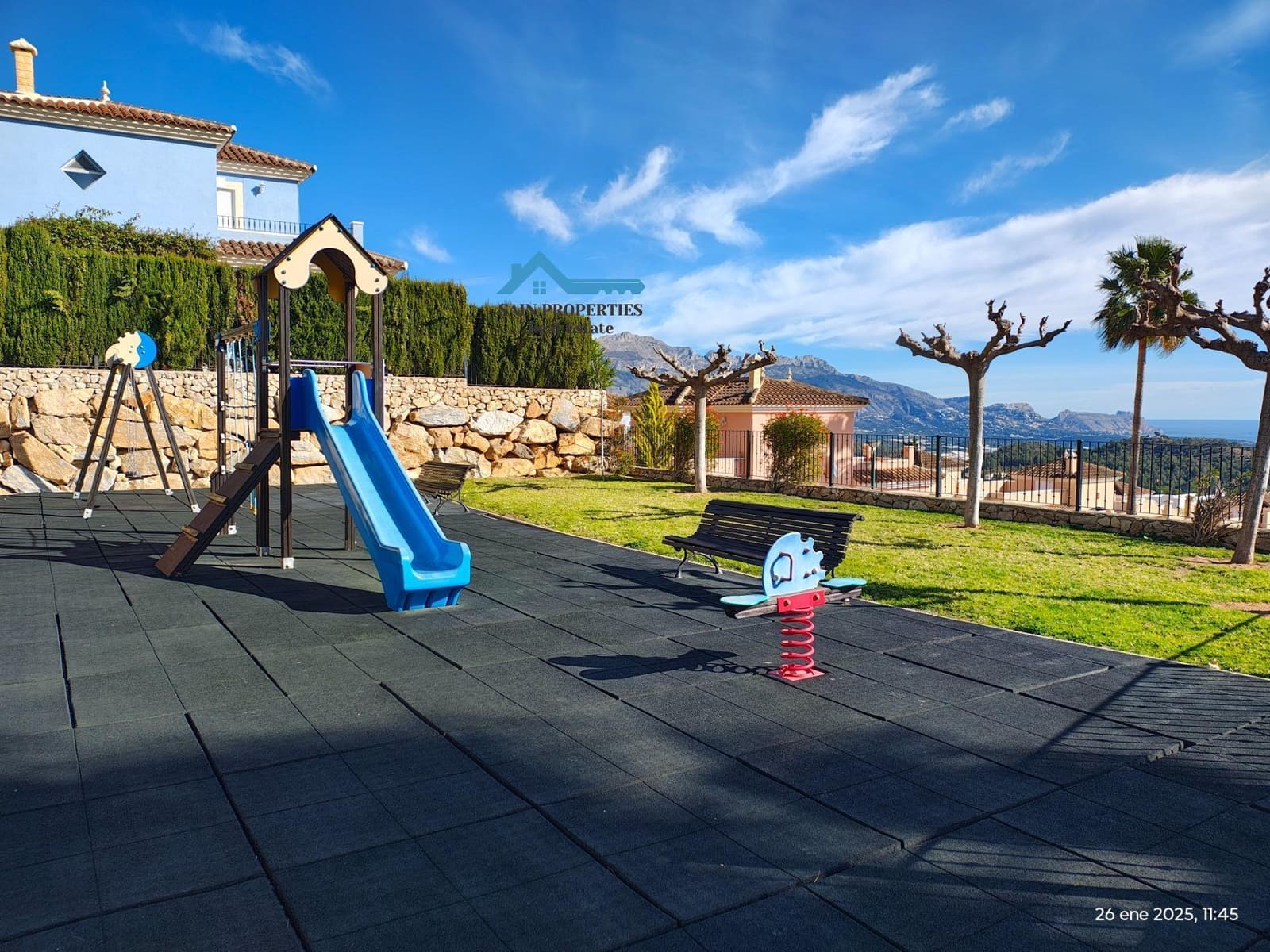 2 bedroom Villa for sale in Polop with pool - € 305,000 (Ref: 9206767)