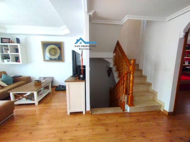 4 soveværelse Rækkehus til salg i La Nucia med swimmingpool - € 310.000 (Ref: 9291529)