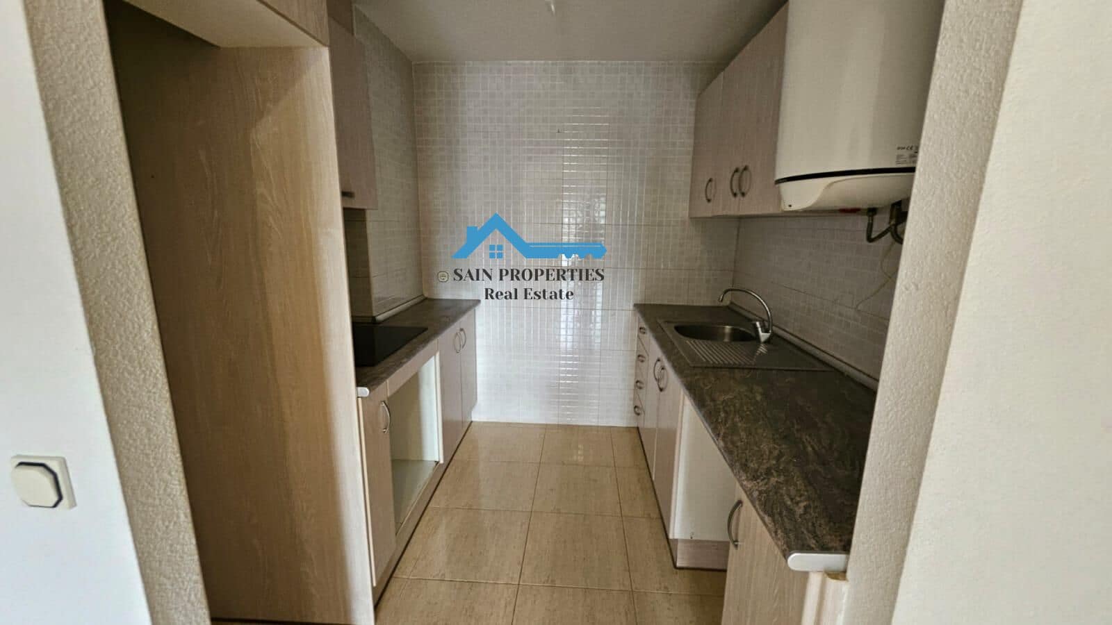 2 soverom Leilighet til salgs i Chirles med garasje - € 139 500 (Ref: 9312838)