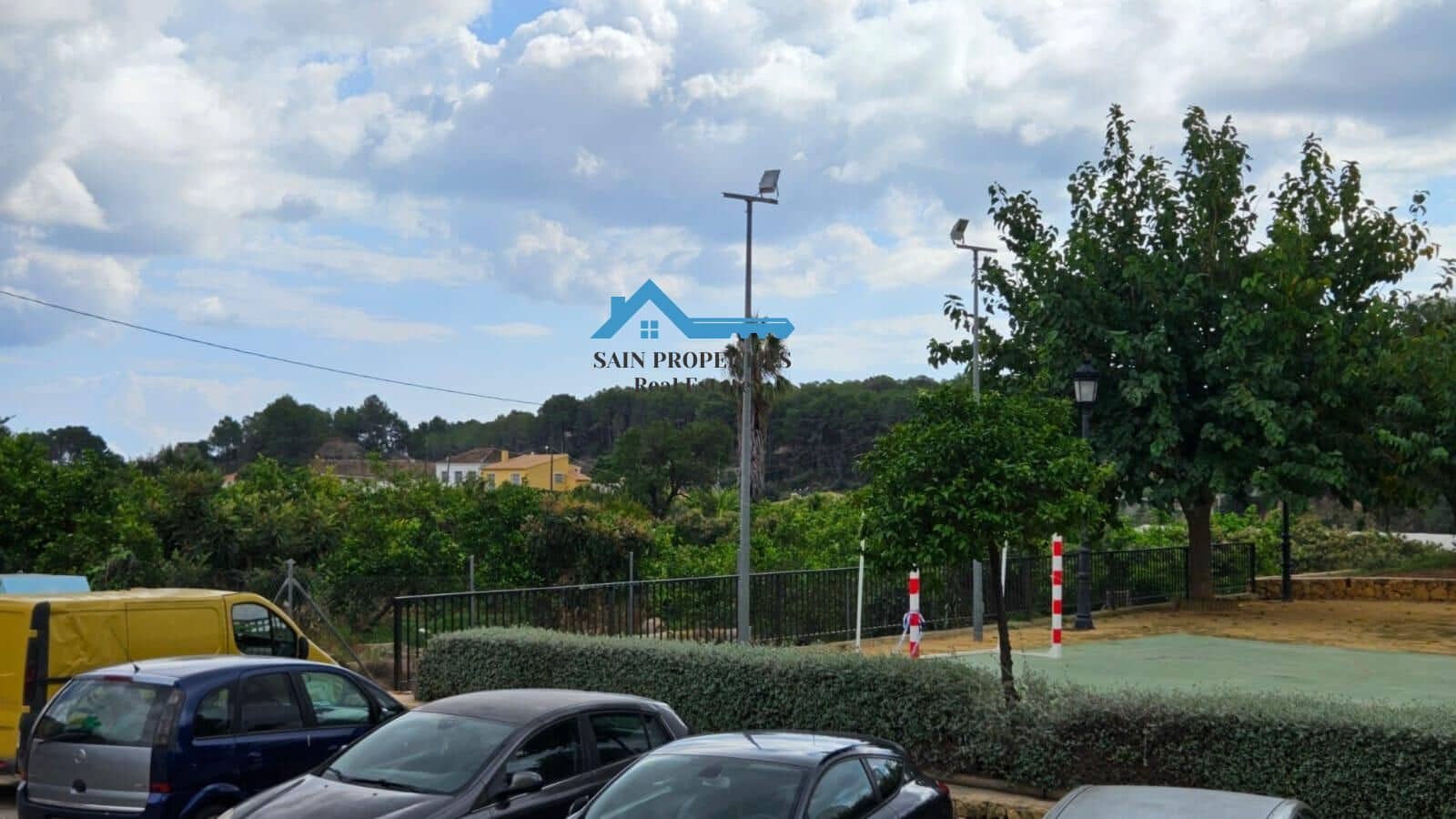 2 soverom Leilighet til salgs i Chirles med garasje - € 139 500 (Ref: 9312838)