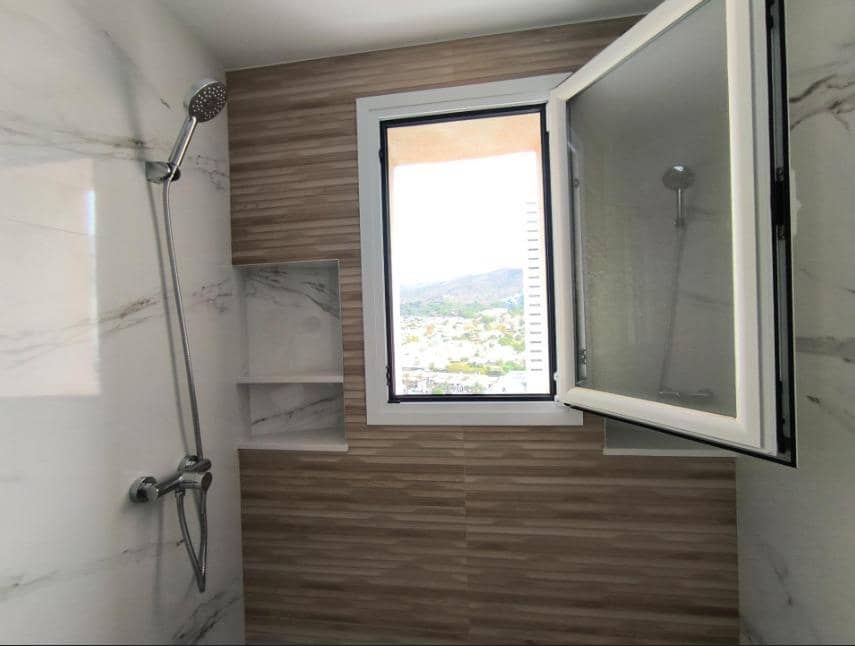 2 sypialnia Apartament na sprzedaż w Benidorm z basenem - 249 000 € (Ref: 9337993)