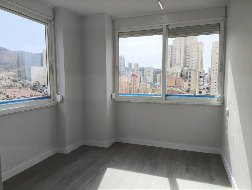 2 sypialnia Apartament na sprzedaż w Benidorm z basenem - 249 000 € (Ref: 9337993)