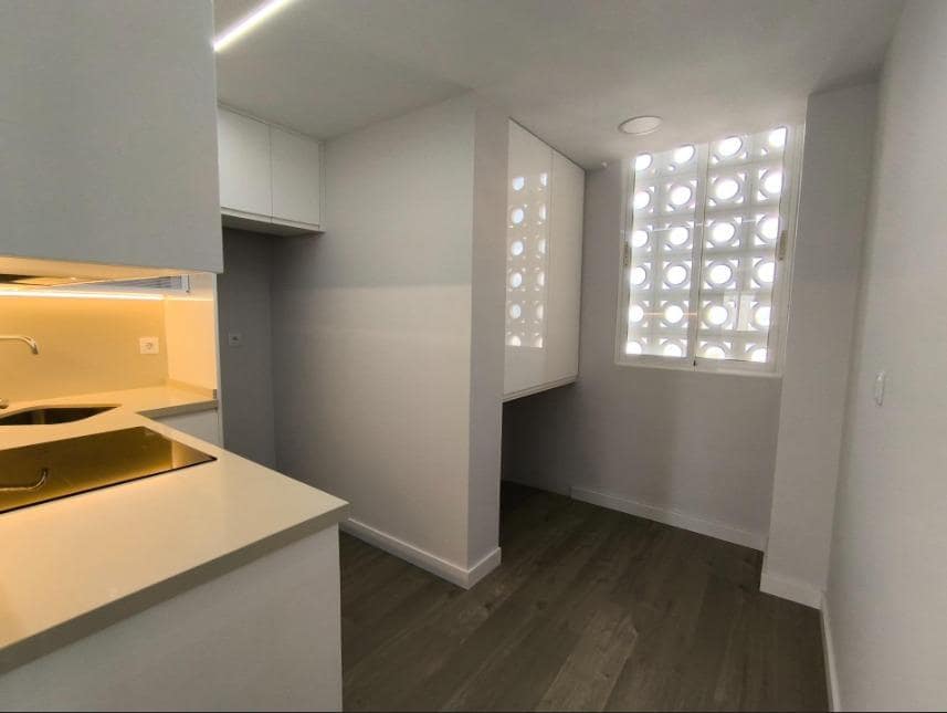 2 sypialnia Apartament na sprzedaż w Benidorm z basenem - 249 000 € (Ref: 9337993)