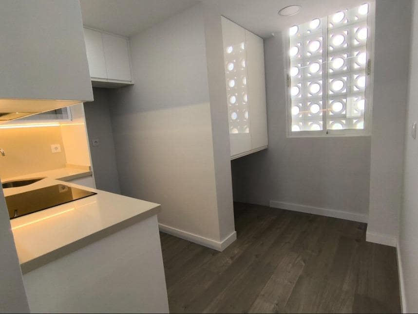 2 sypialnia Apartament na sprzedaż w Benidorm z basenem - 249 000 € (Ref: 9337993)