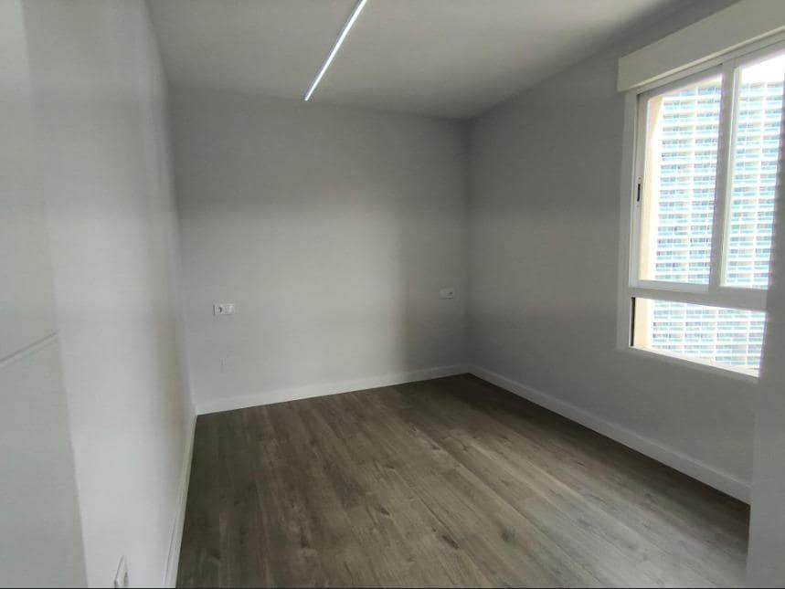 2 sypialnia Apartament na sprzedaż w Benidorm z basenem - 249 000 € (Ref: 9337993)