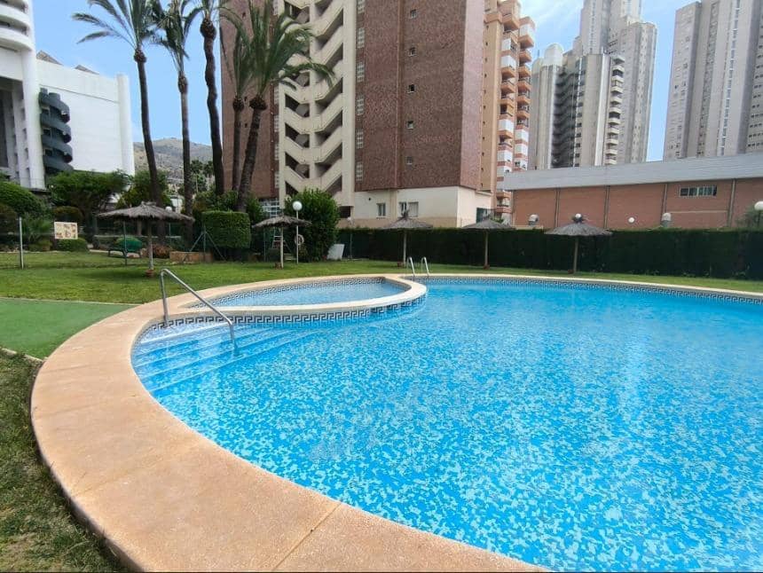 2 sypialnia Apartament na sprzedaż w Benidorm z basenem - 249 000 € (Ref: 9337993)