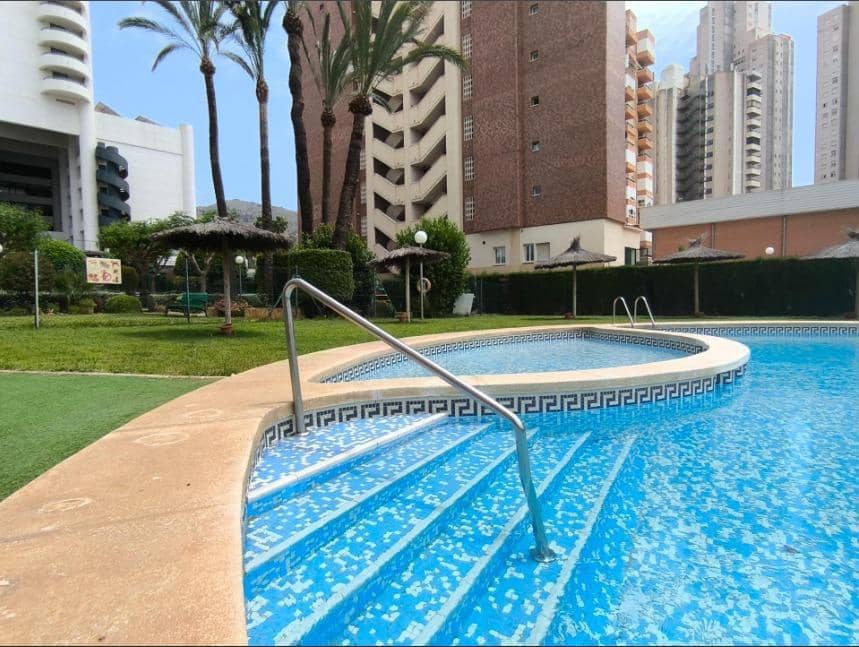 2 sypialnia Apartament na sprzedaż w Benidorm z basenem - 249 000 € (Ref: 9337993)