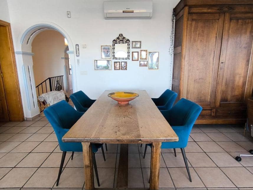 5 bedroom Villa for sale in La Nucia with pool garage - € 690,000 (Ref: 9344735)