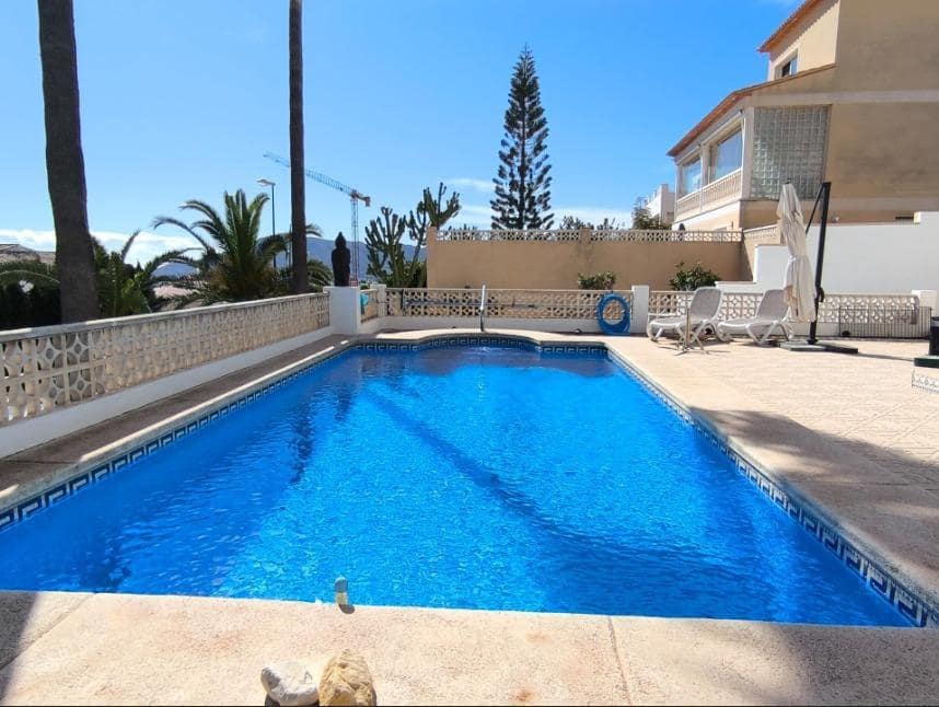 5 bedroom Villa for sale in La Nucia with pool garage - € 690,000 (Ref: 9344735)