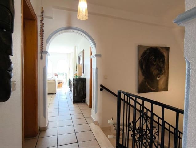 5 sypialnia Willa na sprzedaż w La Nucia z basenem garażem - 690 000 € (Ref: 9344735)