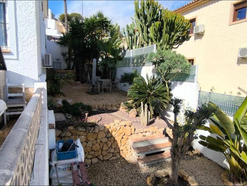 5 bedroom Villa for sale in La Nucia with pool garage - € 690,000 (Ref: 9344735)