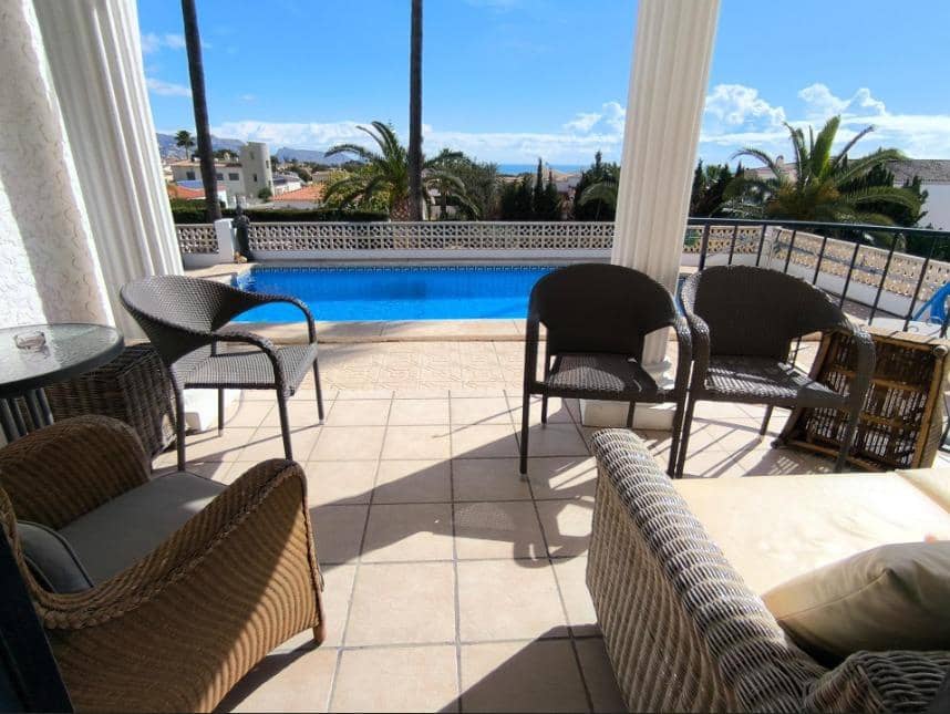 5 bedroom Villa for sale in La Nucia with pool garage - € 690,000 (Ref: 9344735)