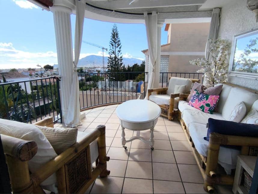 5 bedroom Villa for sale in La Nucia with pool garage - € 690,000 (Ref: 9344735)