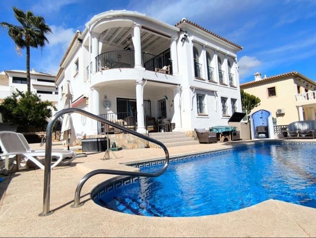 5 sypialnia Willa na sprzedaż w La Nucia z basenem garażem - 690 000 € (Ref: 9344735)