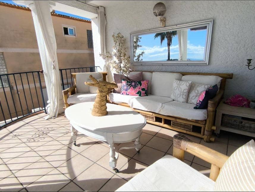 5 bedroom Villa for sale in La Nucia with pool garage - € 690,000 (Ref: 9344735)