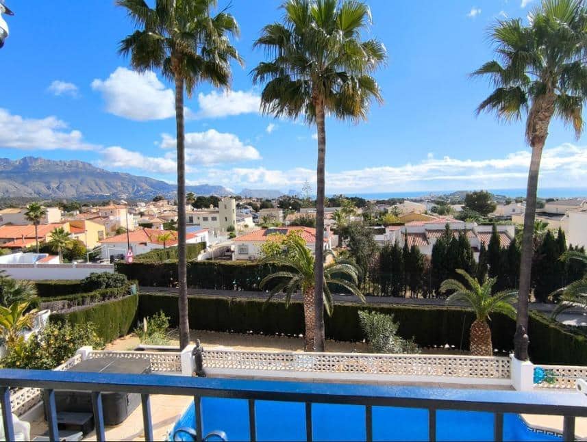 5 bedroom Villa for sale in La Nucia with pool garage - € 690,000 (Ref: 9344735)