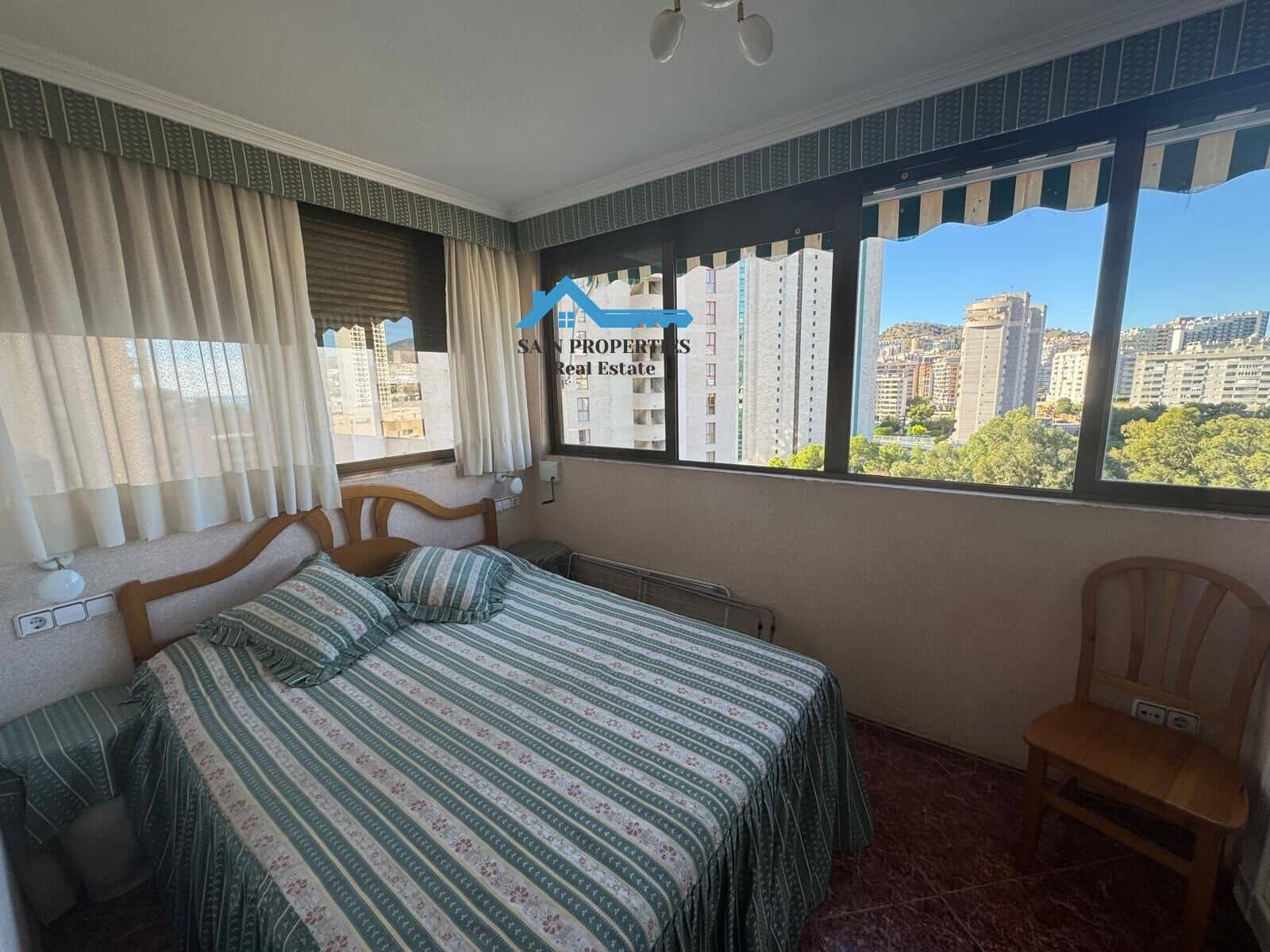 Piso de 2 habitaciones en Cala de Finestrat en venta con piscina - 218.000 € (Ref: 9355810)