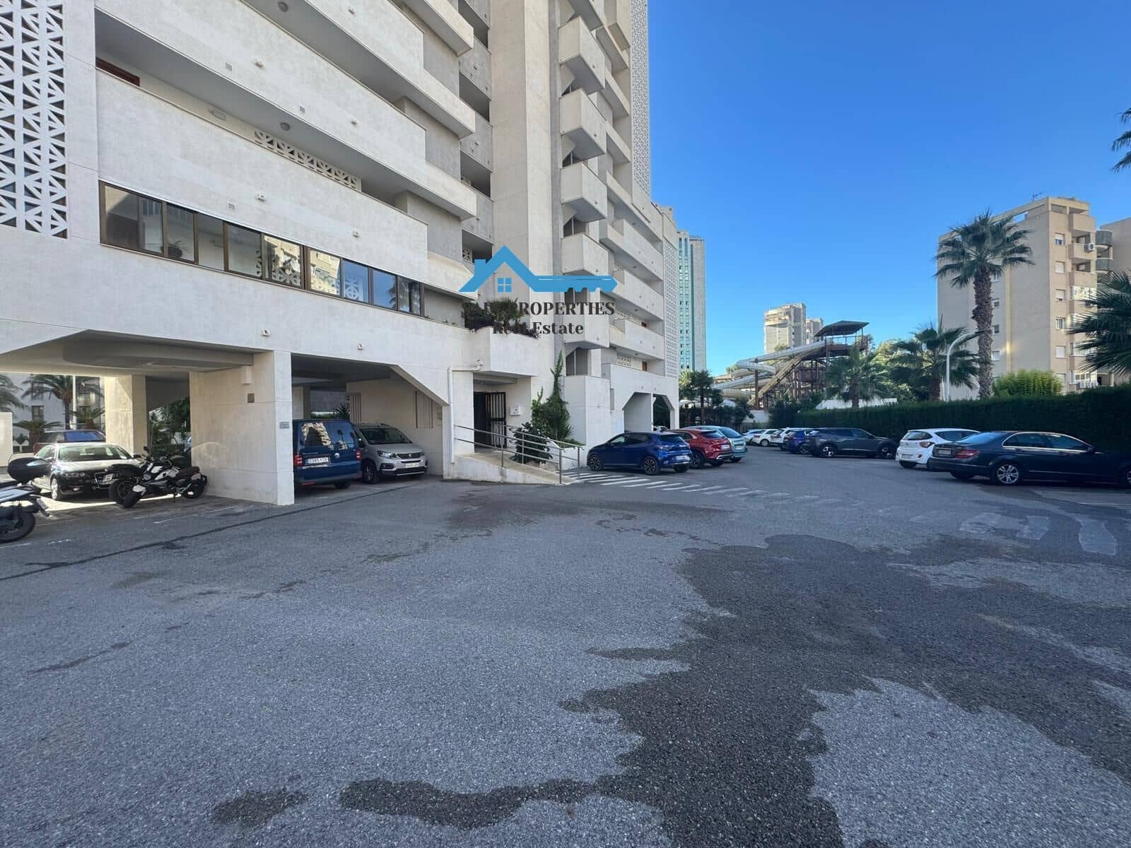 Piso de 2 habitaciones en Cala de Finestrat en venta con piscina - 218.000 € (Ref: 9355810)