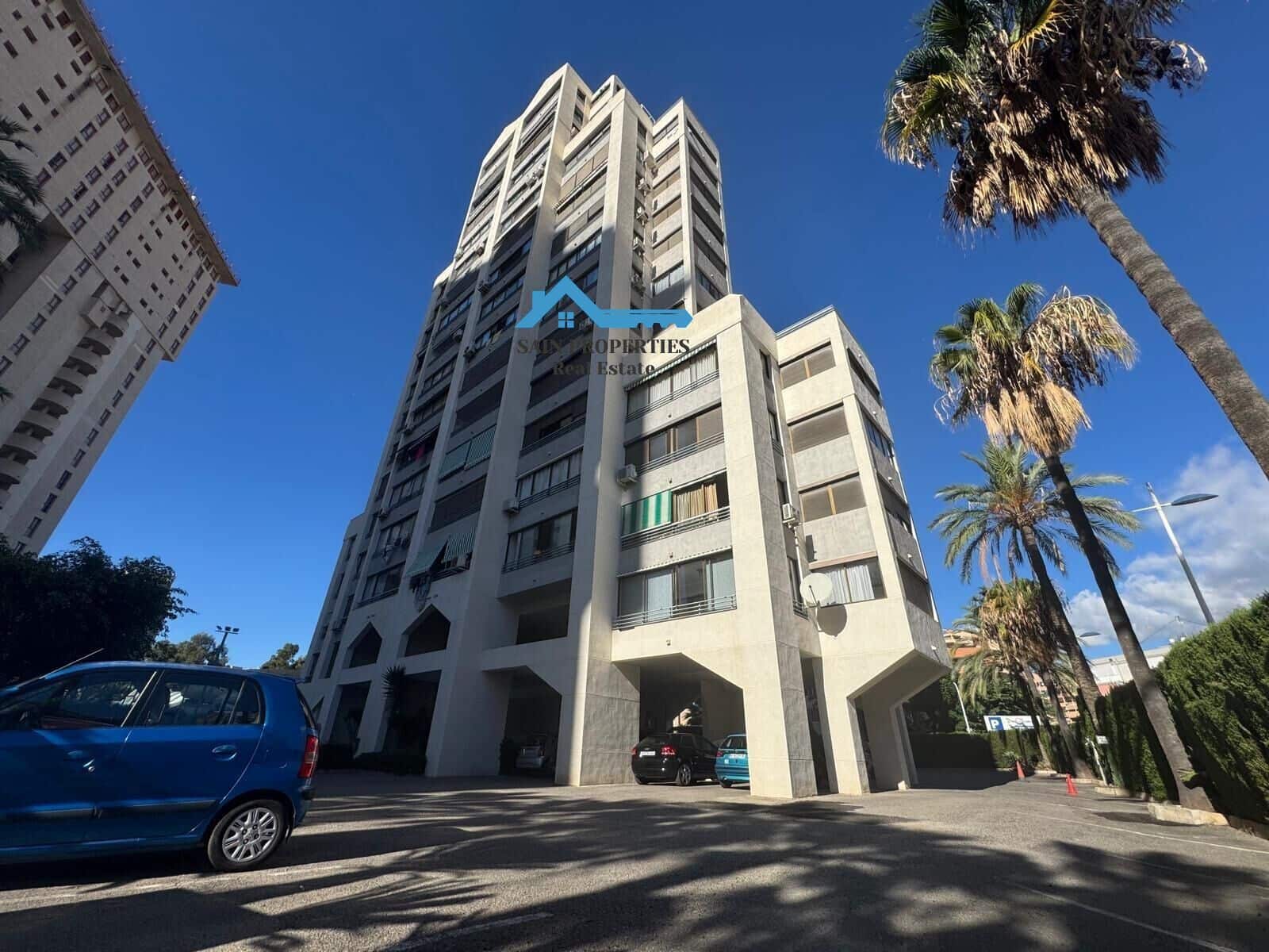 Piso de 2 habitaciones en Cala de Finestrat en venta con piscina - 218.000 € (Ref: 9355810)