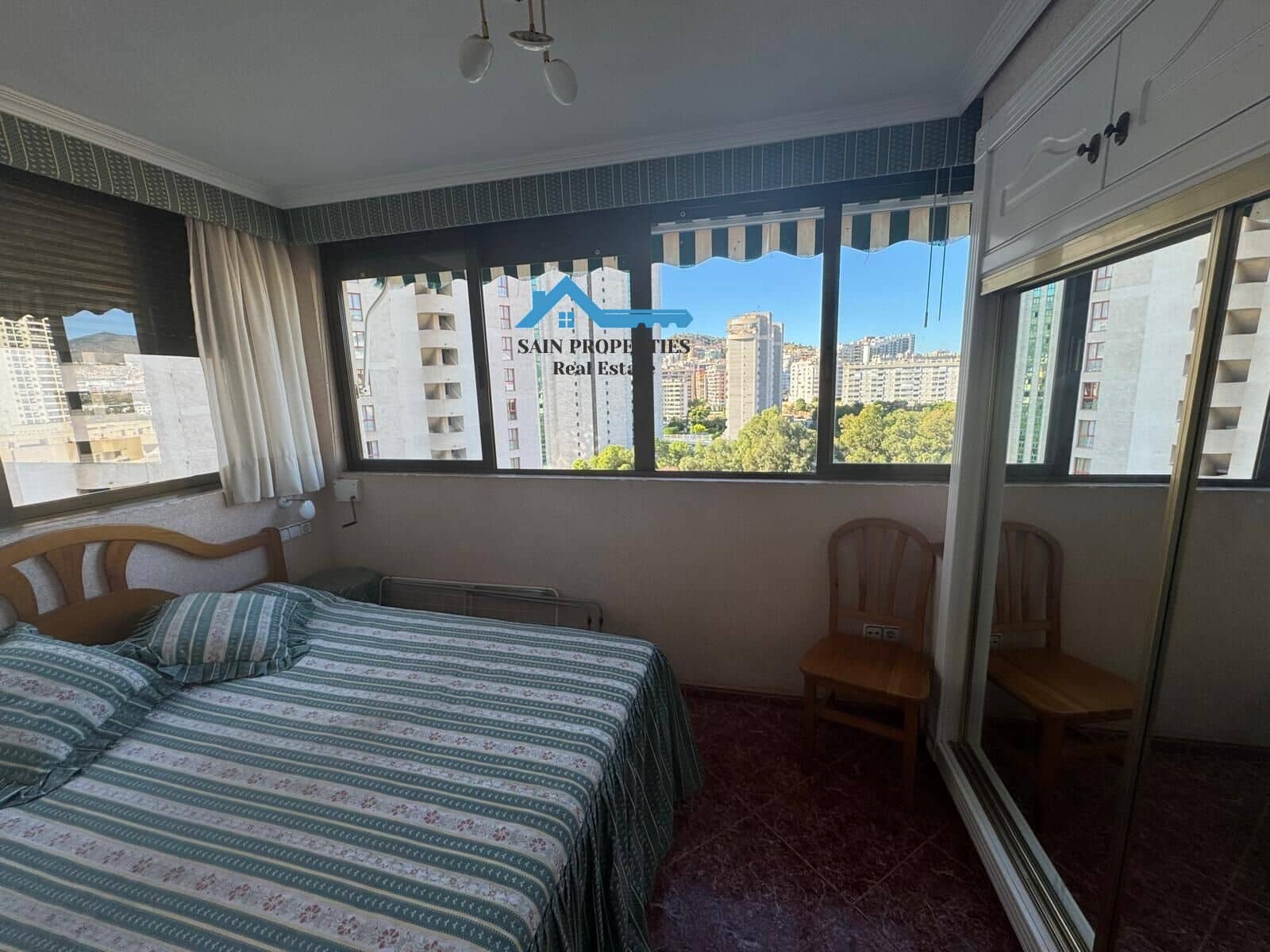 Piso de 2 habitaciones en Cala de Finestrat en venta con piscina - 218.000 € (Ref: 9355810)