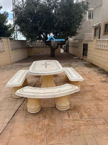 Chalet de 2 habitaciones en Polop en venta con piscina - 275.000 € (Ref: 9355811)