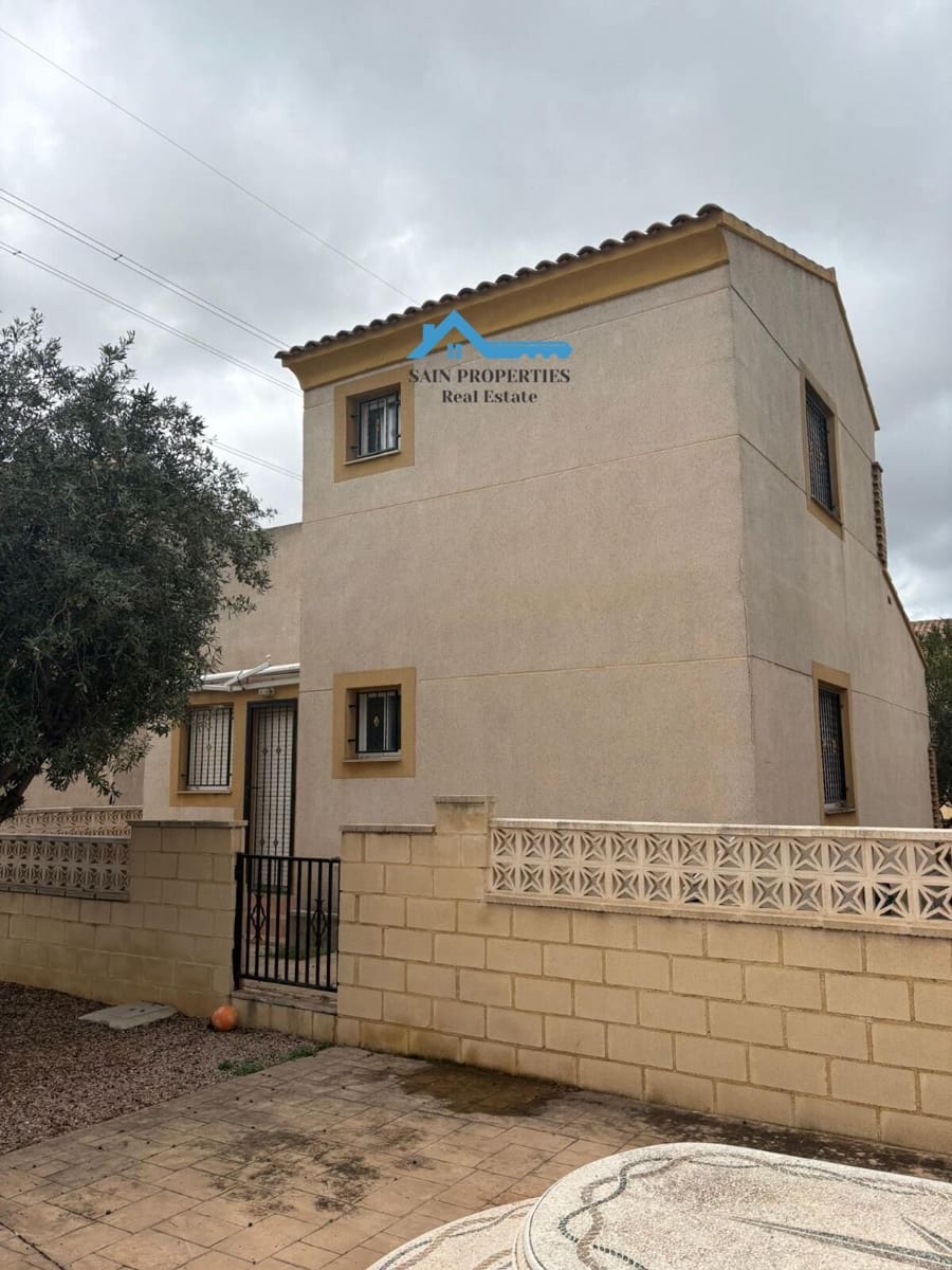 Chalet de 2 habitaciones en Polop en venta con piscina - 275.000 € (Ref: 9355811)