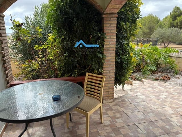 Chalet de 2 habitaciones en Polop en venta con piscina - 275.000 € (Ref: 9355811)