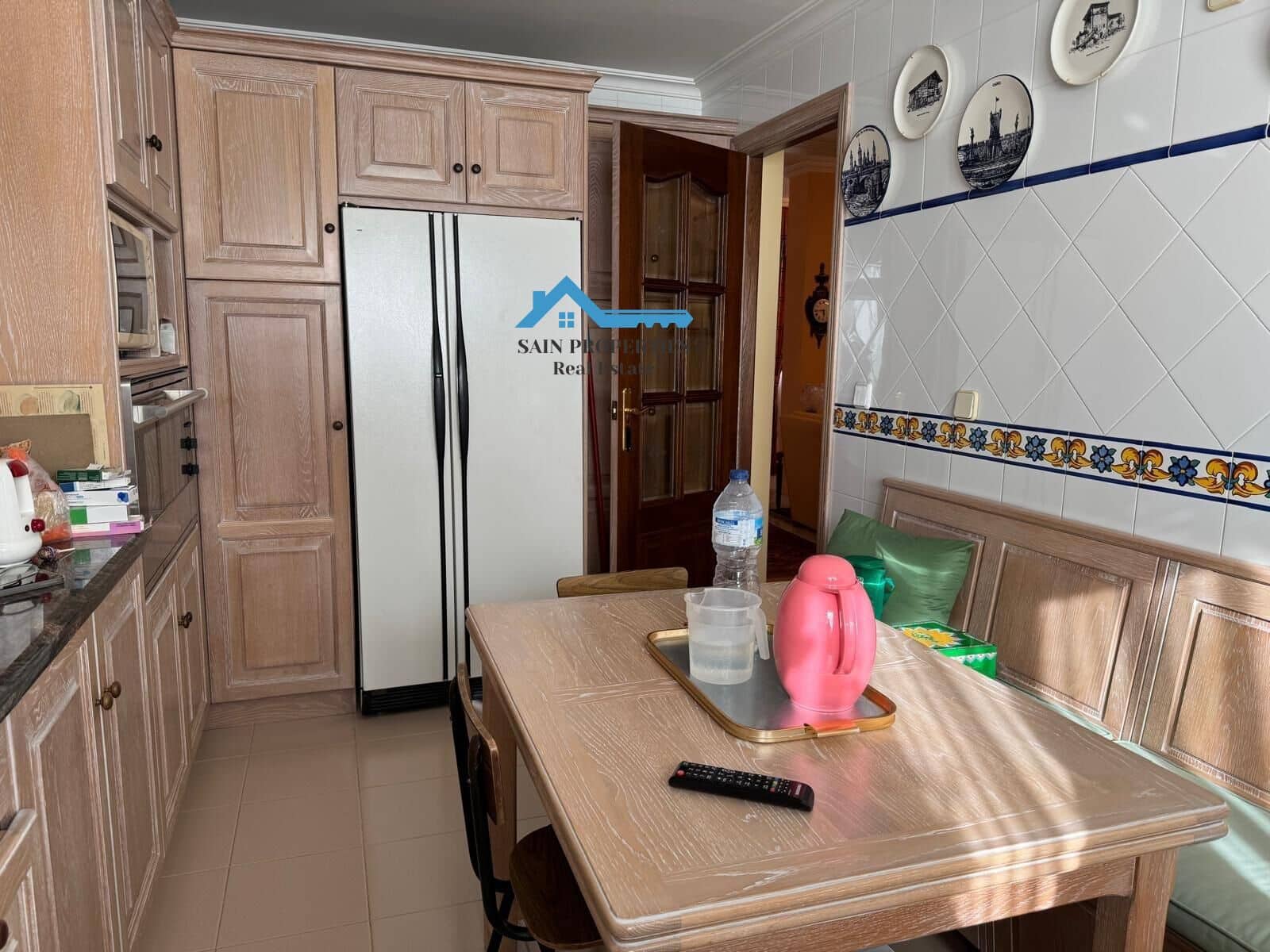 6 soverom Kjedet enebolig til salgs i Benidorm med svømmebasseng - € 460 000 (Ref: 9355812)