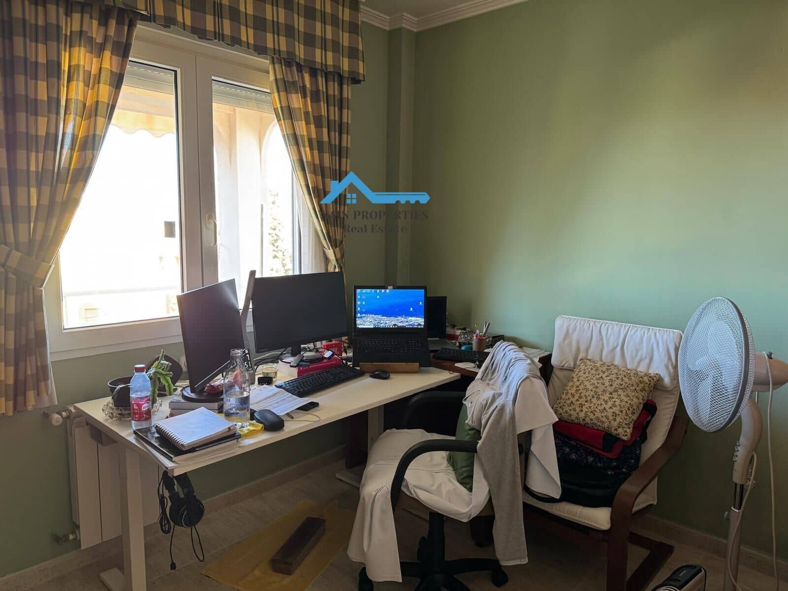 6 soverom Kjedet enebolig til salgs i Benidorm med svømmebasseng - € 460 000 (Ref: 9355812)