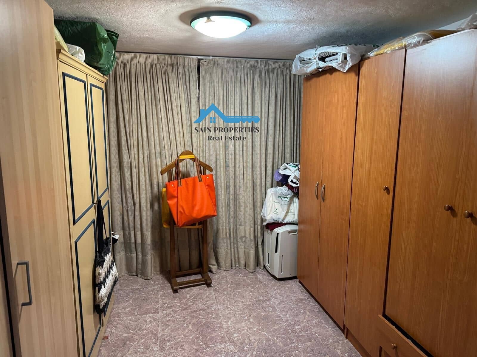 6 soverom Kjedet enebolig til salgs i Benidorm med svømmebasseng - € 460 000 (Ref: 9355812)