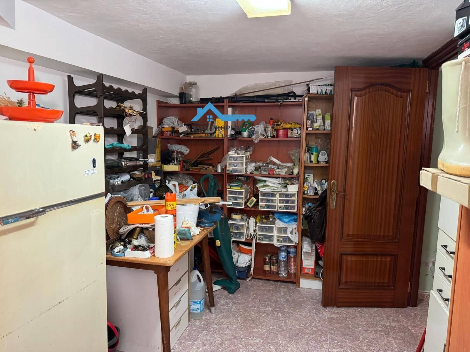 6 soverom Kjedet enebolig til salgs i Benidorm med svømmebasseng - € 460 000 (Ref: 9355812)