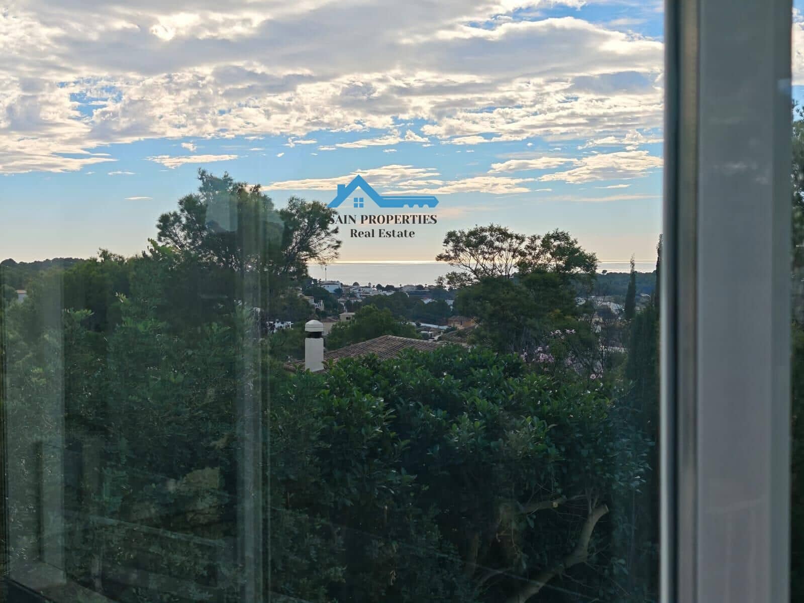 4 bedroom Villa for sale in Altea la Vella with pool garage - € 835,000 (Ref: 9373957)