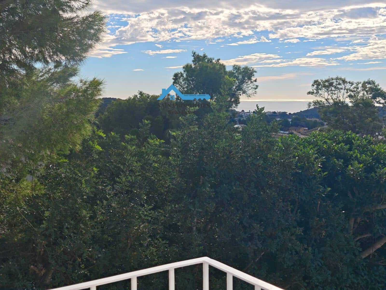 4 bedroom Villa for sale in Altea la Vella with pool garage - € 835,000 (Ref: 9373957)