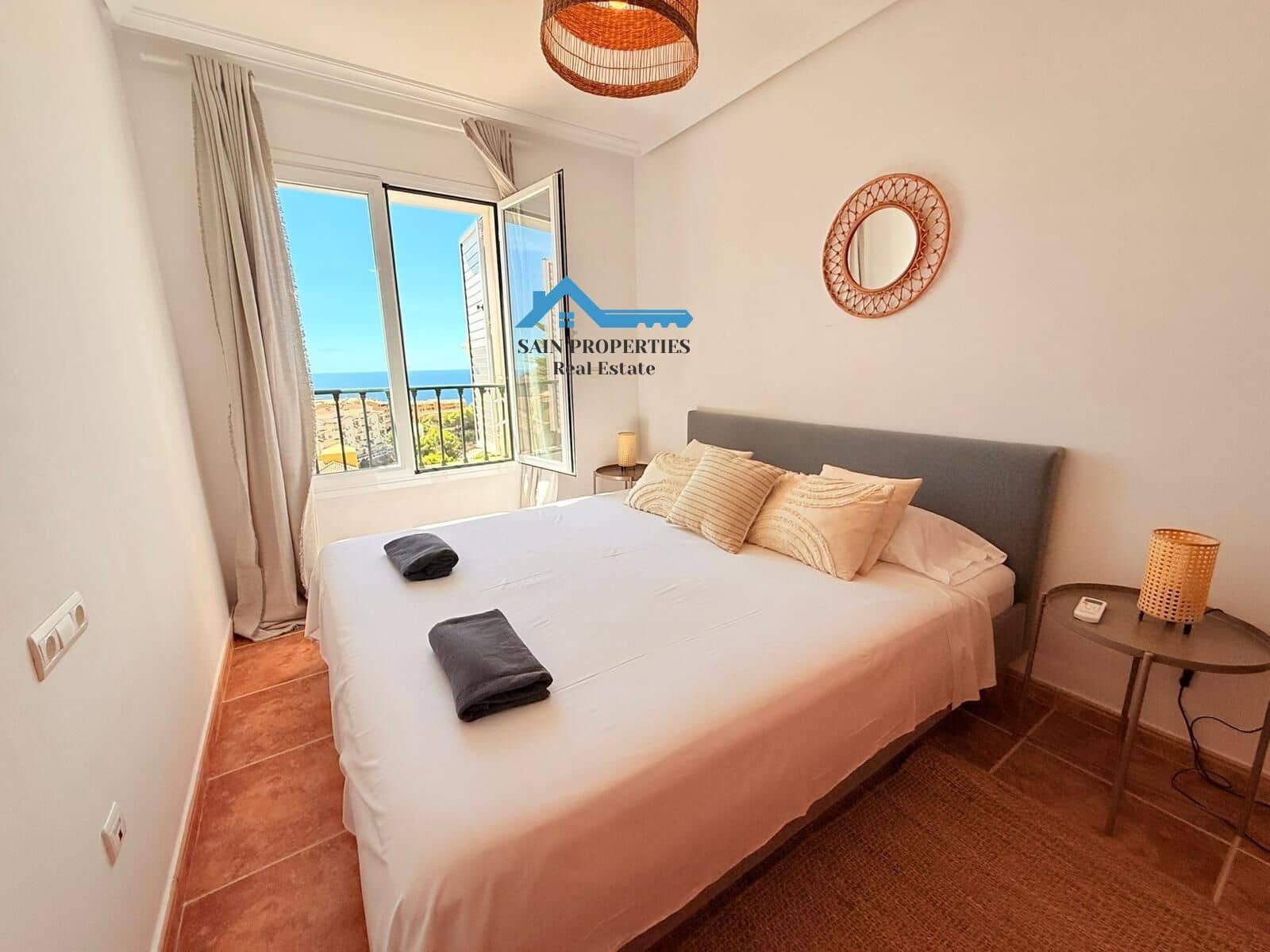 3 slaapkamer Halfvrijstaande villa te koop in Calpe / Calp met zwembad garage - € 420.000 (Ref: 9373959)