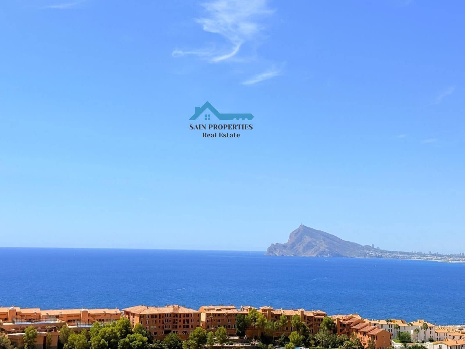 3 slaapkamer Halfvrijstaande villa te koop in Calpe / Calp met zwembad garage - € 420.000 (Ref: 9373959)