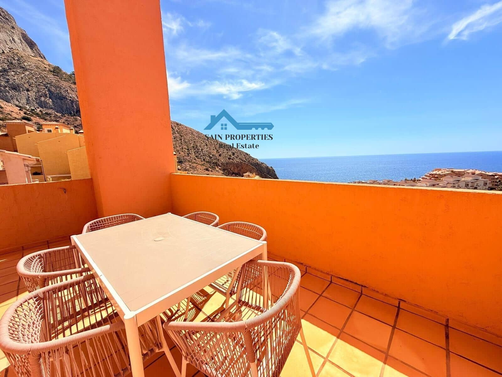 3 slaapkamer Halfvrijstaande villa te koop in Calpe / Calp met zwembad garage - € 420.000 (Ref: 9373959)