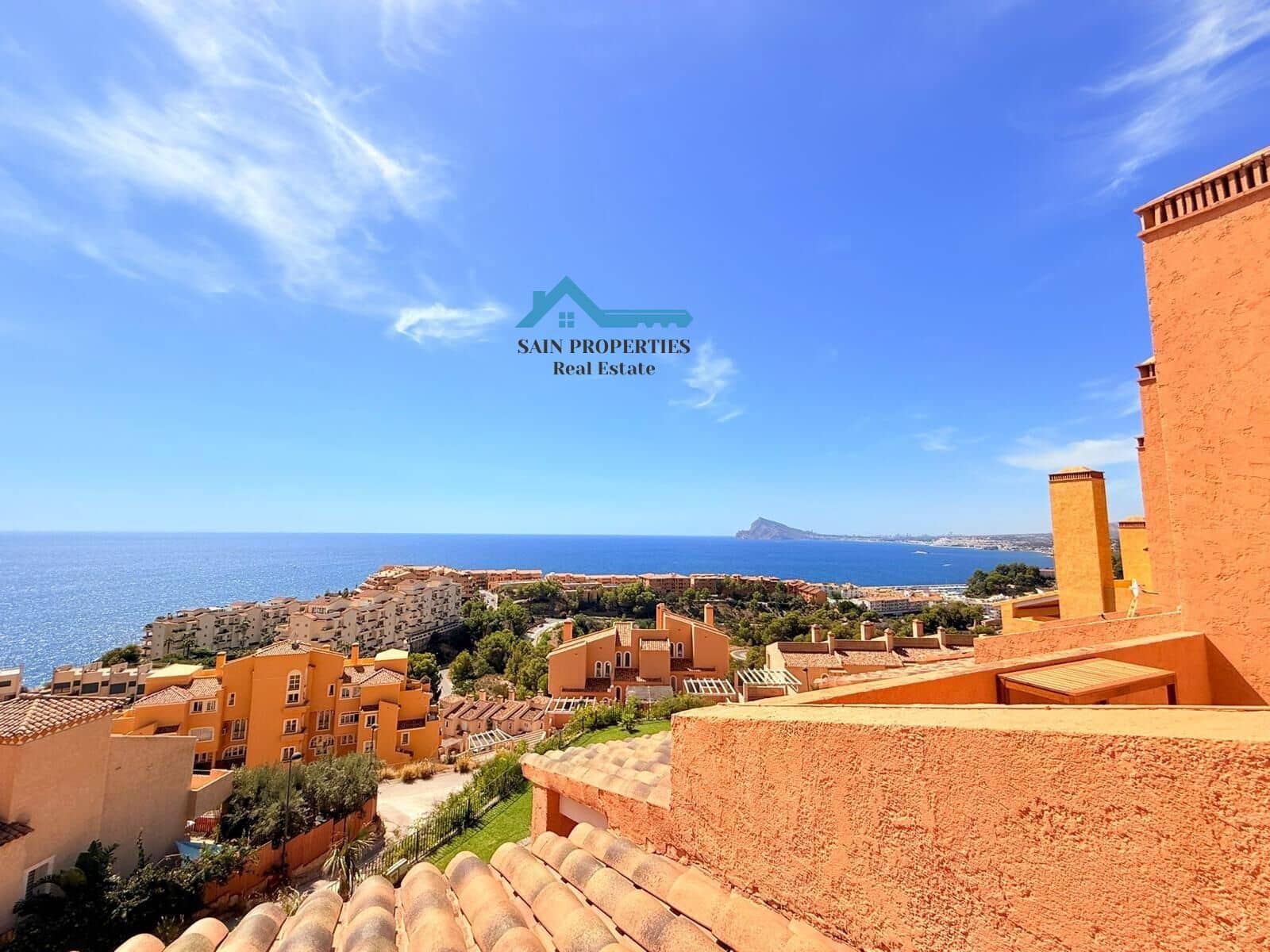 3 slaapkamer Halfvrijstaande villa te koop in Calpe / Calp met zwembad garage - € 420.000 (Ref: 9373959)