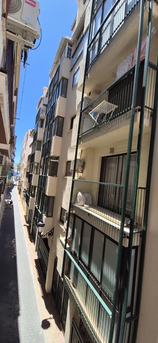 2 soveværelse Lejlighed til salg i Benidorm - € 195.000 (Ref: 9390828)