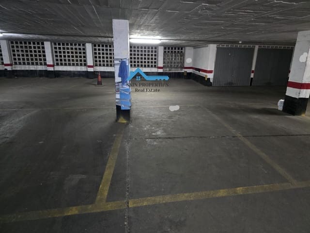 Garage for sale in Centro Urbano, Benidorm - € 20,000 (Ref: 9395963)