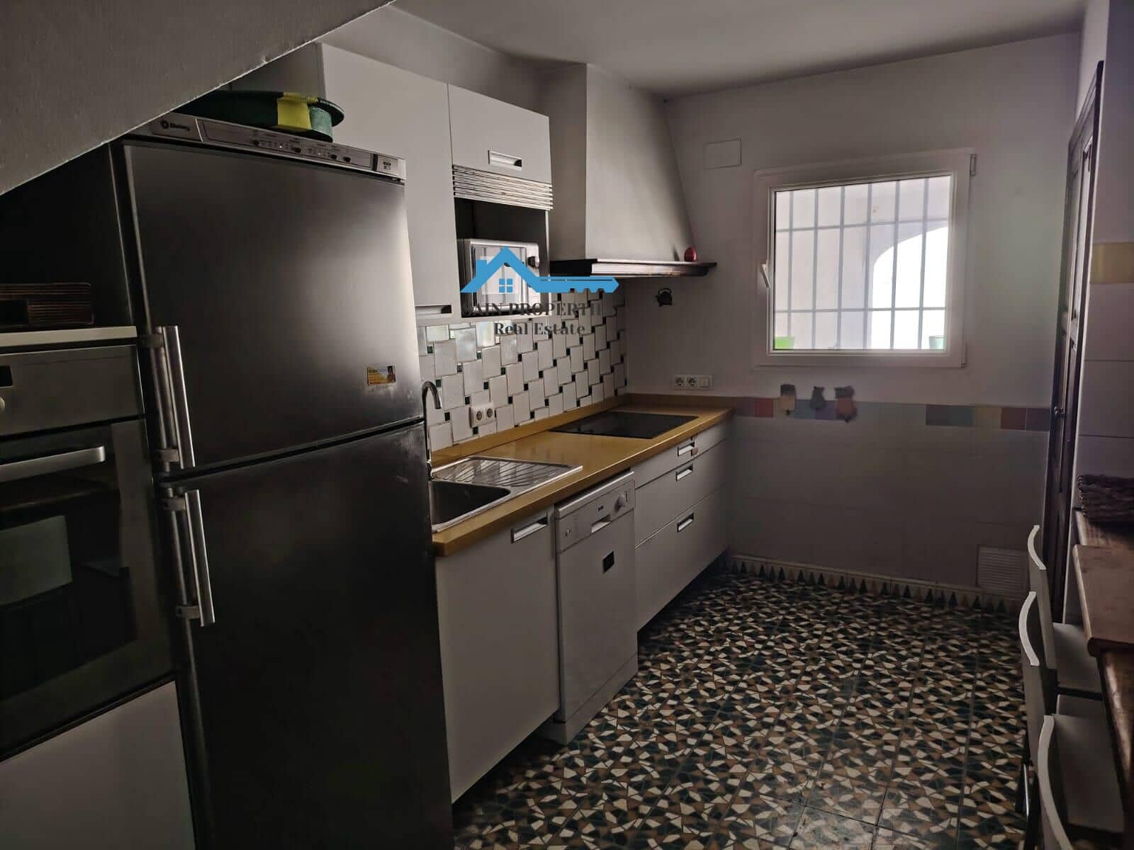 4 sypialnia Willa na sprzedaż w Altea z basenem garażem - 1 500 000 € (Ref: 9395965)