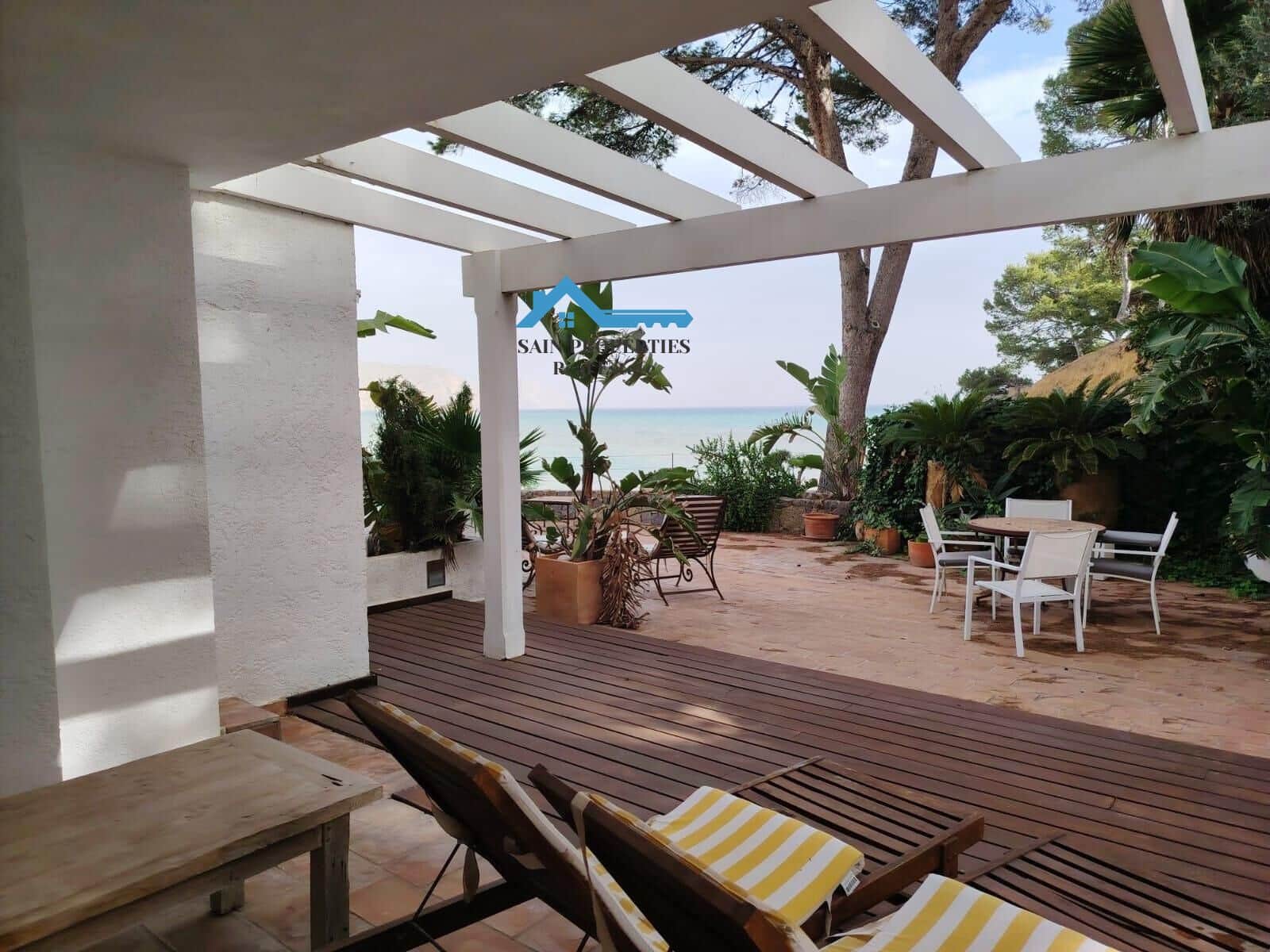 4 sypialnia Willa na sprzedaż w Altea z basenem garażem - 1 500 000 € (Ref: 9395965)