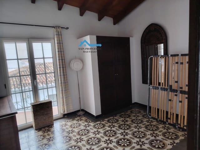 4 sypialnia Willa na sprzedaż w Altea z basenem garażem - 1 500 000 € (Ref: 9395965)