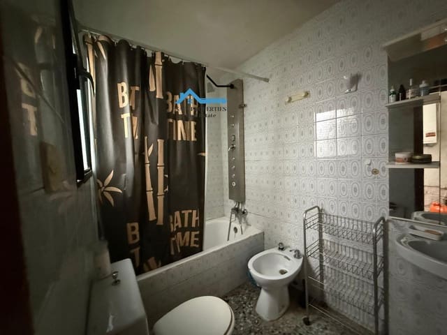 4 bedroom Townhouse for sale in Chirles, Polop - € 118,000 (Ref: 9403343)