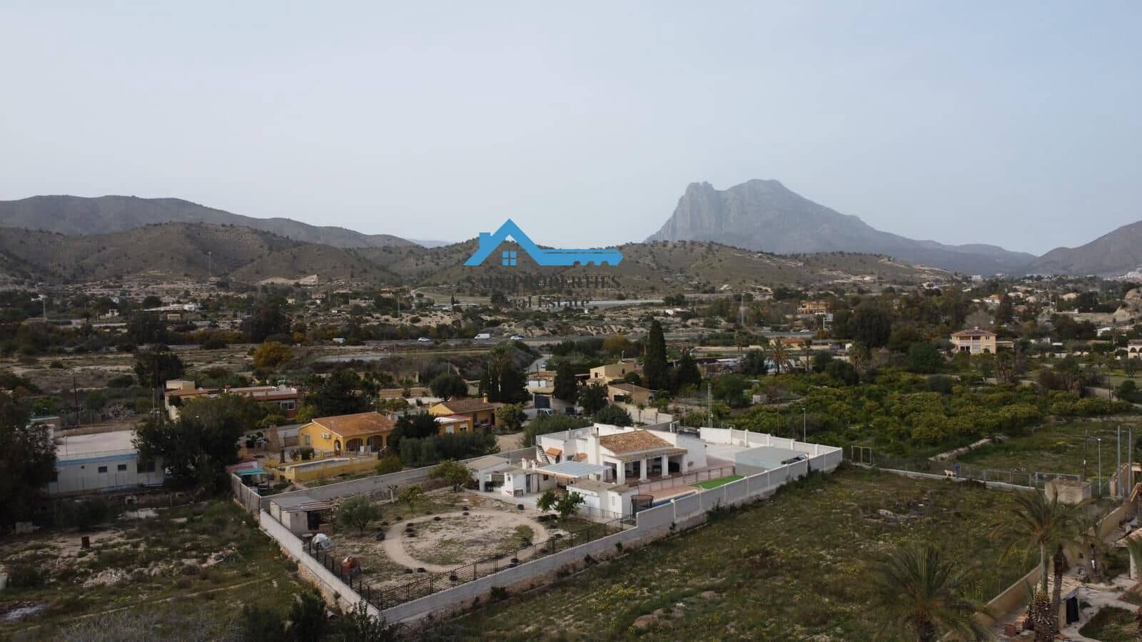 4 chambre Villa/Maison à vendre à La Villajoyosa / Vila Joiosa avec piscine - 395 000 € (Ref: 9406811)