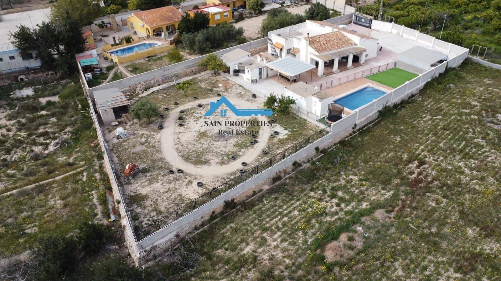 4 chambre Villa/Maison à vendre à La Villajoyosa / Vila Joiosa avec piscine - 395 000 € (Ref: 9406811)