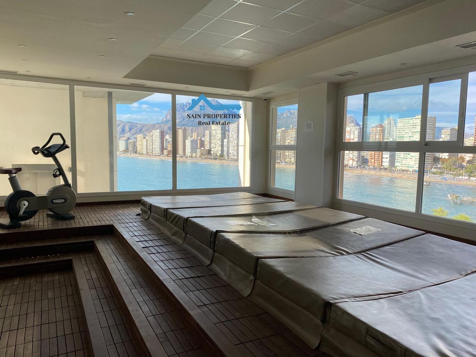 2 camera da letto Appartamento in vendita in Benidorm con piscina garage - 420.000 € (Rif: 9406813)