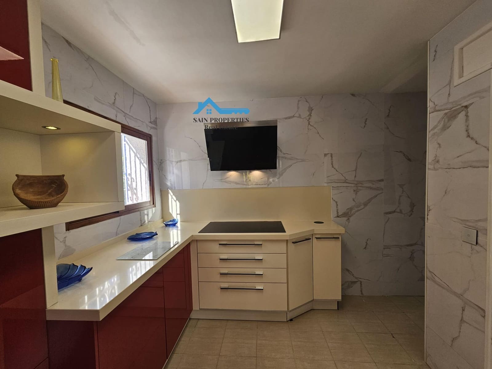 4 sypialnia Willa na sprzedaż w Altea z basenem garażem - 599 000 € (Ref: 9406814)