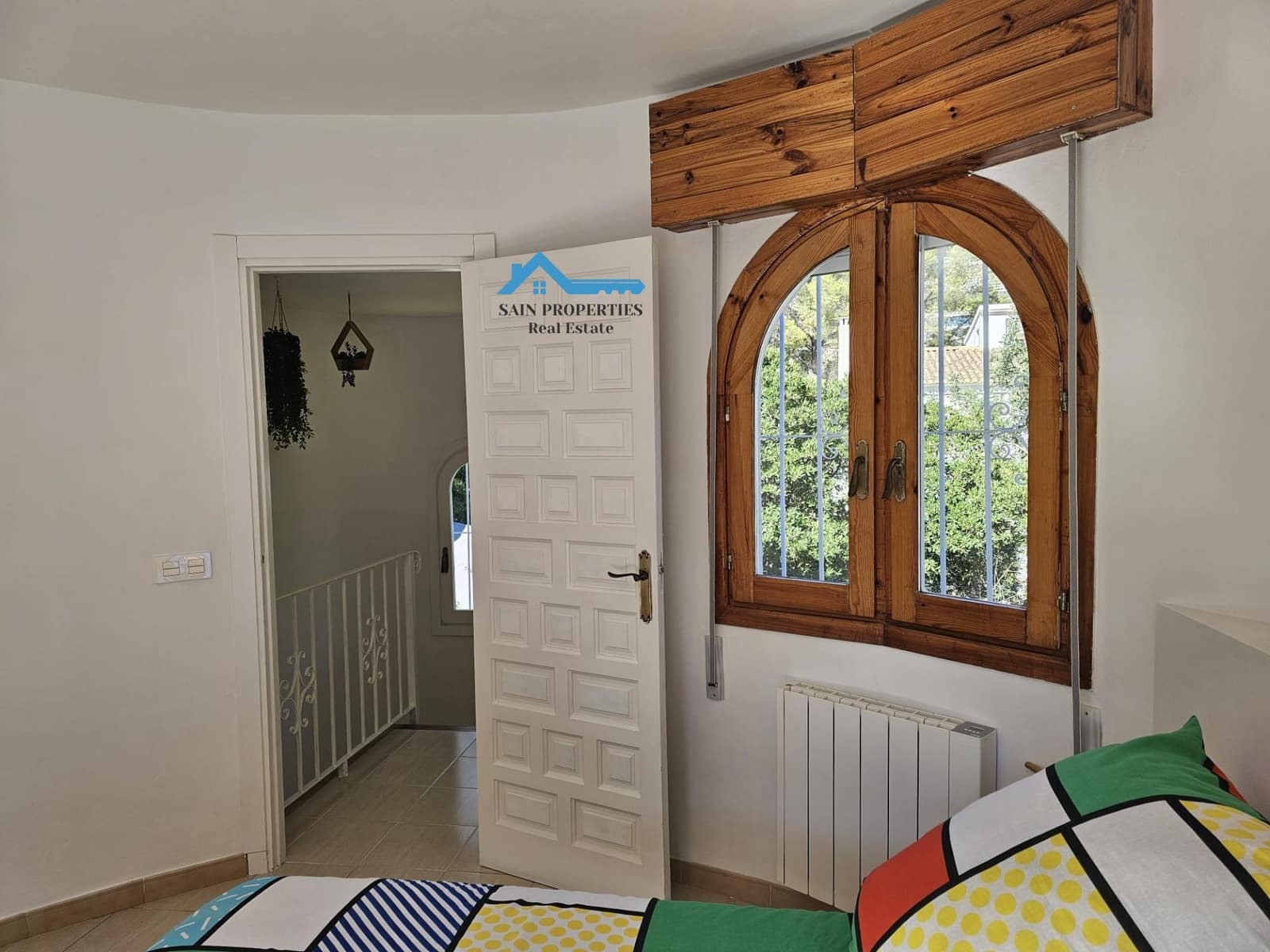 4 sypialnia Willa na sprzedaż w Altea z basenem garażem - 599 000 € (Ref: 9406814)