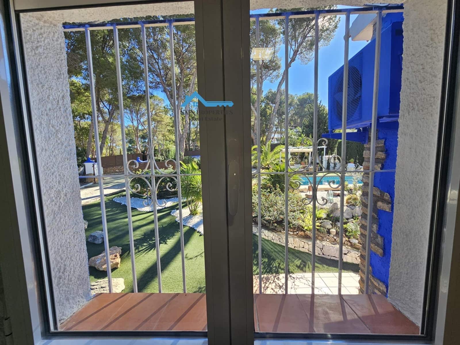 4 sypialnia Willa na sprzedaż w Altea z basenem garażem - 599 000 € (Ref: 9406814)