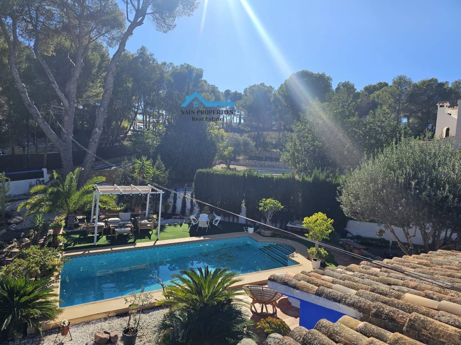 4 sypialnia Willa na sprzedaż w Altea z basenem garażem - 599 000 € (Ref: 9406814)